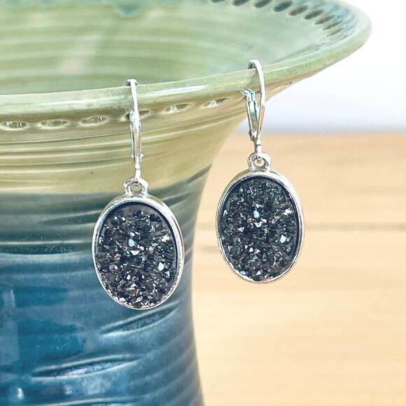 Vtg Joan Rivers Earrings Black Druzy Quartz Classics Collection SIlver Tone Oval - Picture 2 of 6